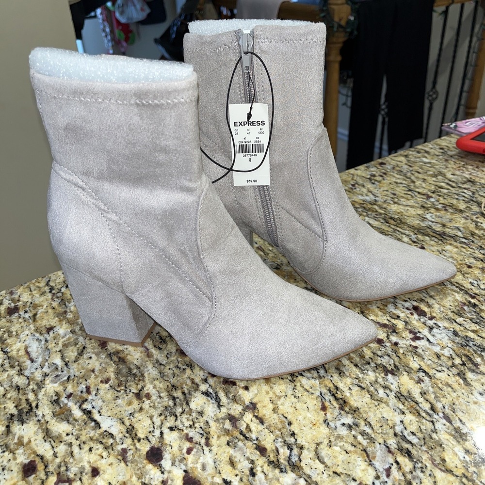 Express Women's Beige Heeled Suede booties 8 Orig$69.90